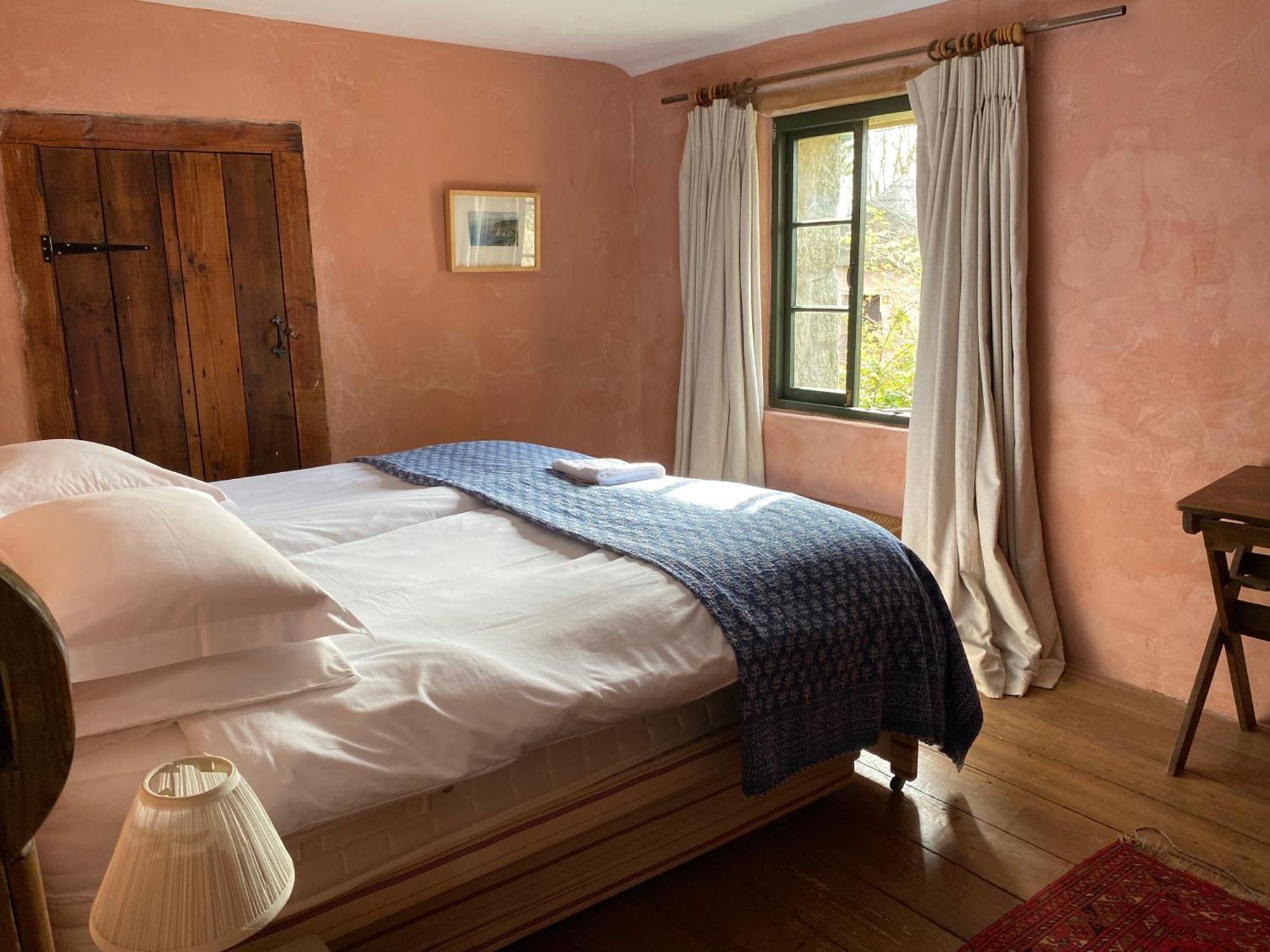 The Barn, Higher Boden, Manaccan, Helston, Cornwall ภายนอก รูปภาพ