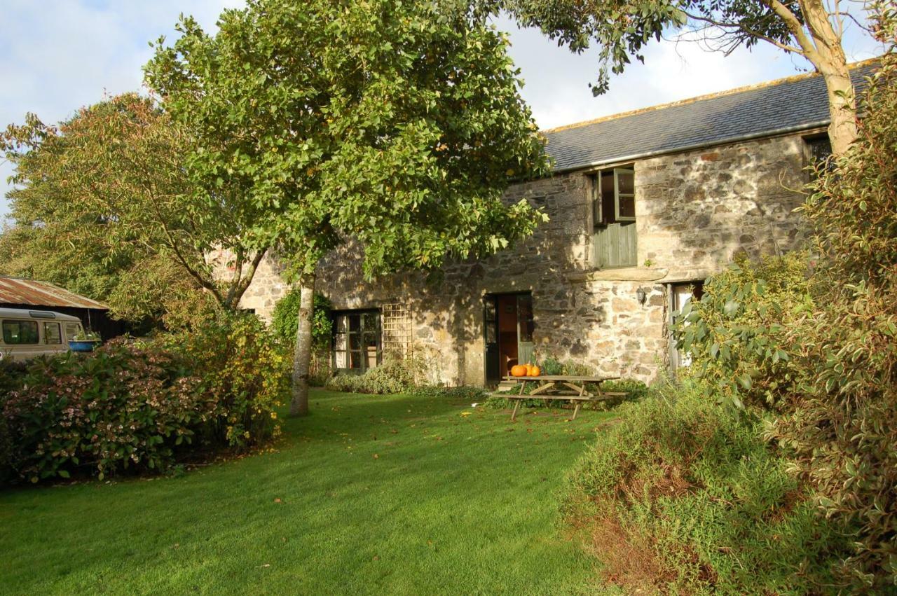 The Barn, Higher Boden, Manaccan, Helston, Cornwall ภายนอก รูปภาพ